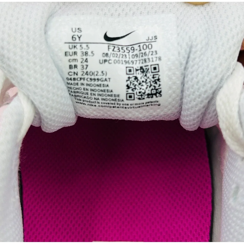 Nike Air Max SC Sneakers Boys 6Y Pink New With‎ Box
